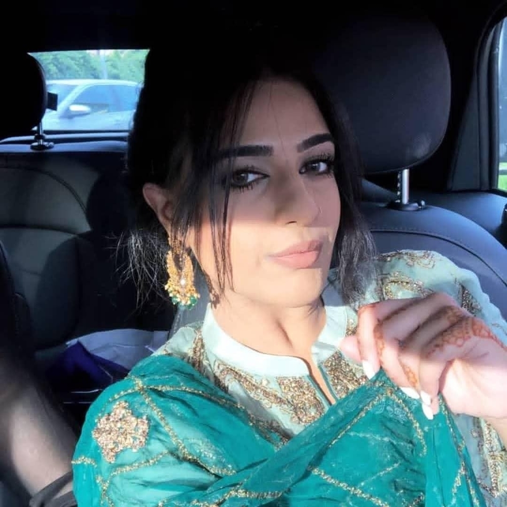 Meet your Posher, Anum